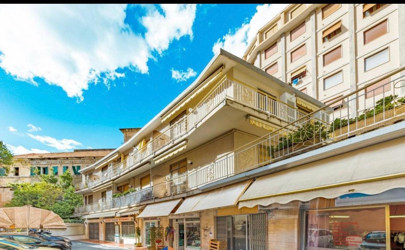 Апартаменты Casa Girasole Sanremo Centro Экстерьер фото