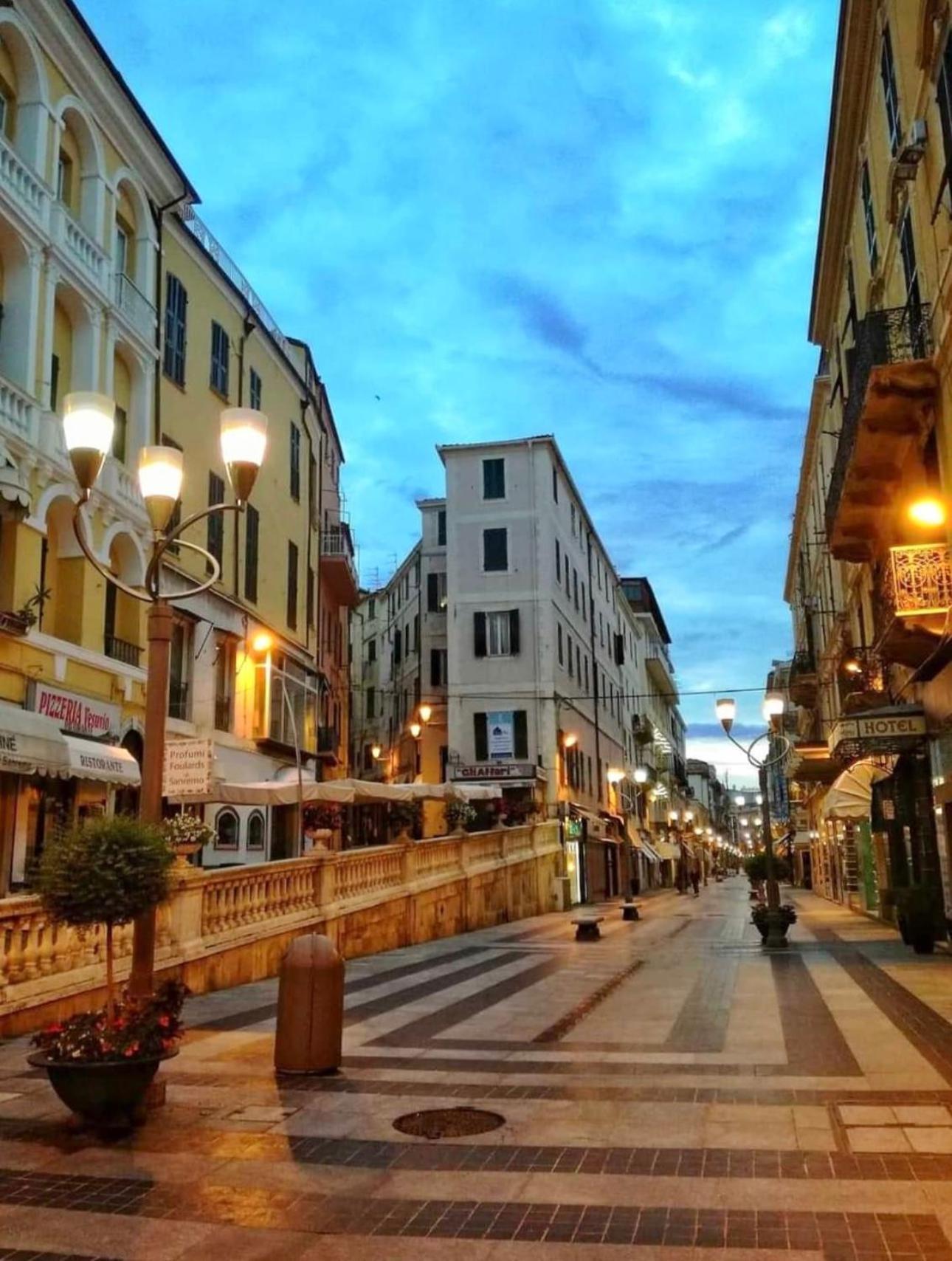 Апартаменты Casa Girasole Sanremo Centro Экстерьер фото